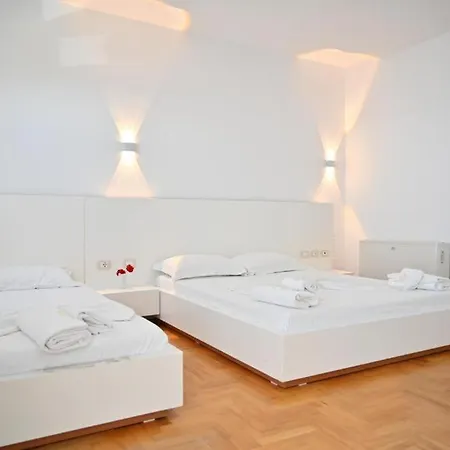 Hotel Thea