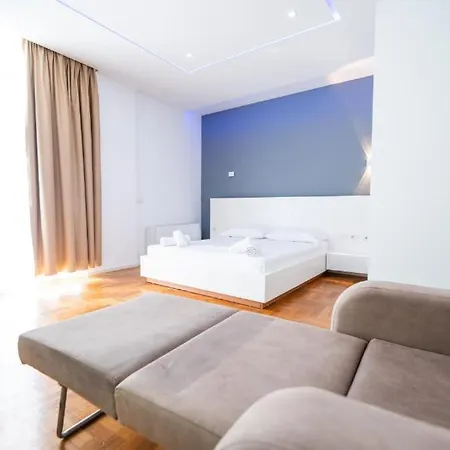 Thea Hotel
