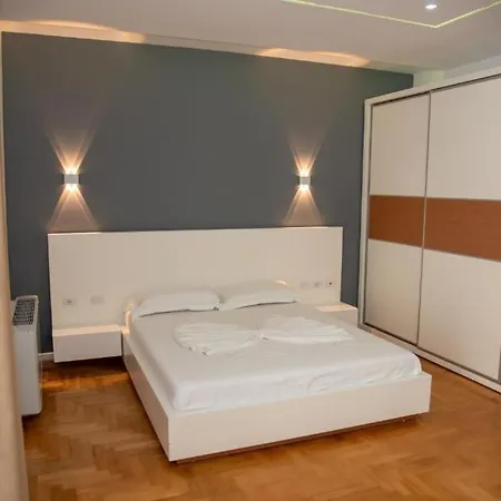 Hotel Thea